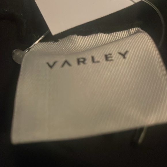 NWT Varley Claude High-Rise Shorts in black - Picture 11 of 11